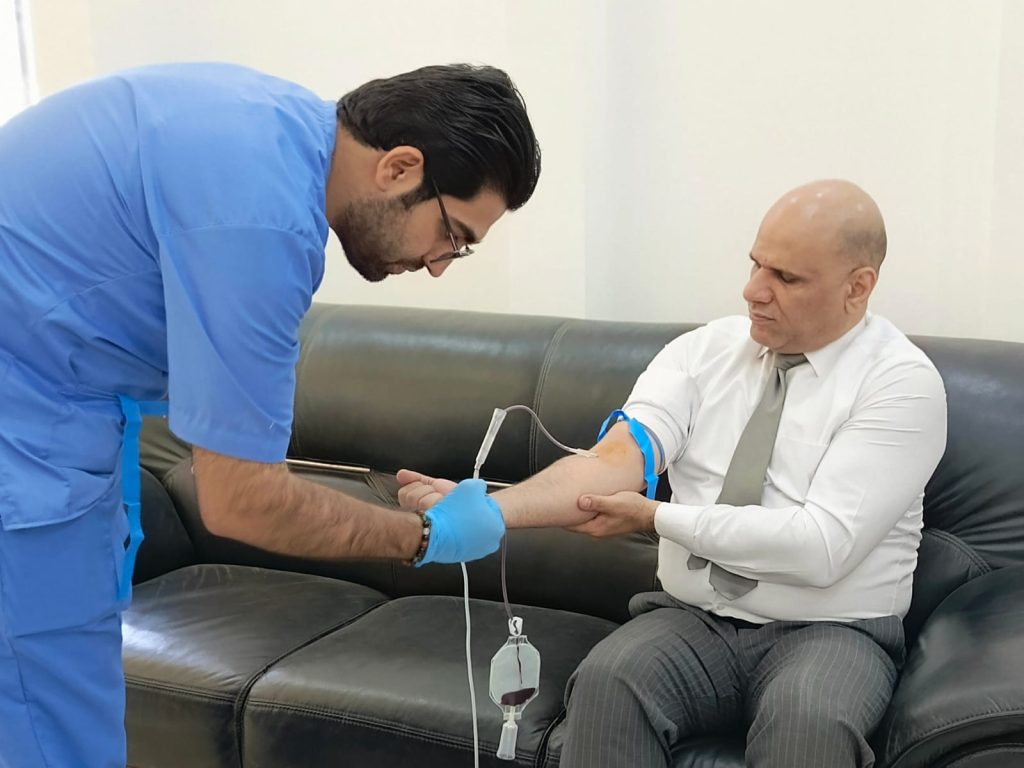 المركز الوطني للتطوير الإداري ينظم حملة للتبرع بالدم بالتعاون مع مصرف الدم الوطني العراقي في وزارة الصحة