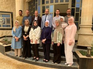 Read more about the article اختتام دورة “التميز العلمي في كتابة التقارير والمراسلات” في مديرية الموصل