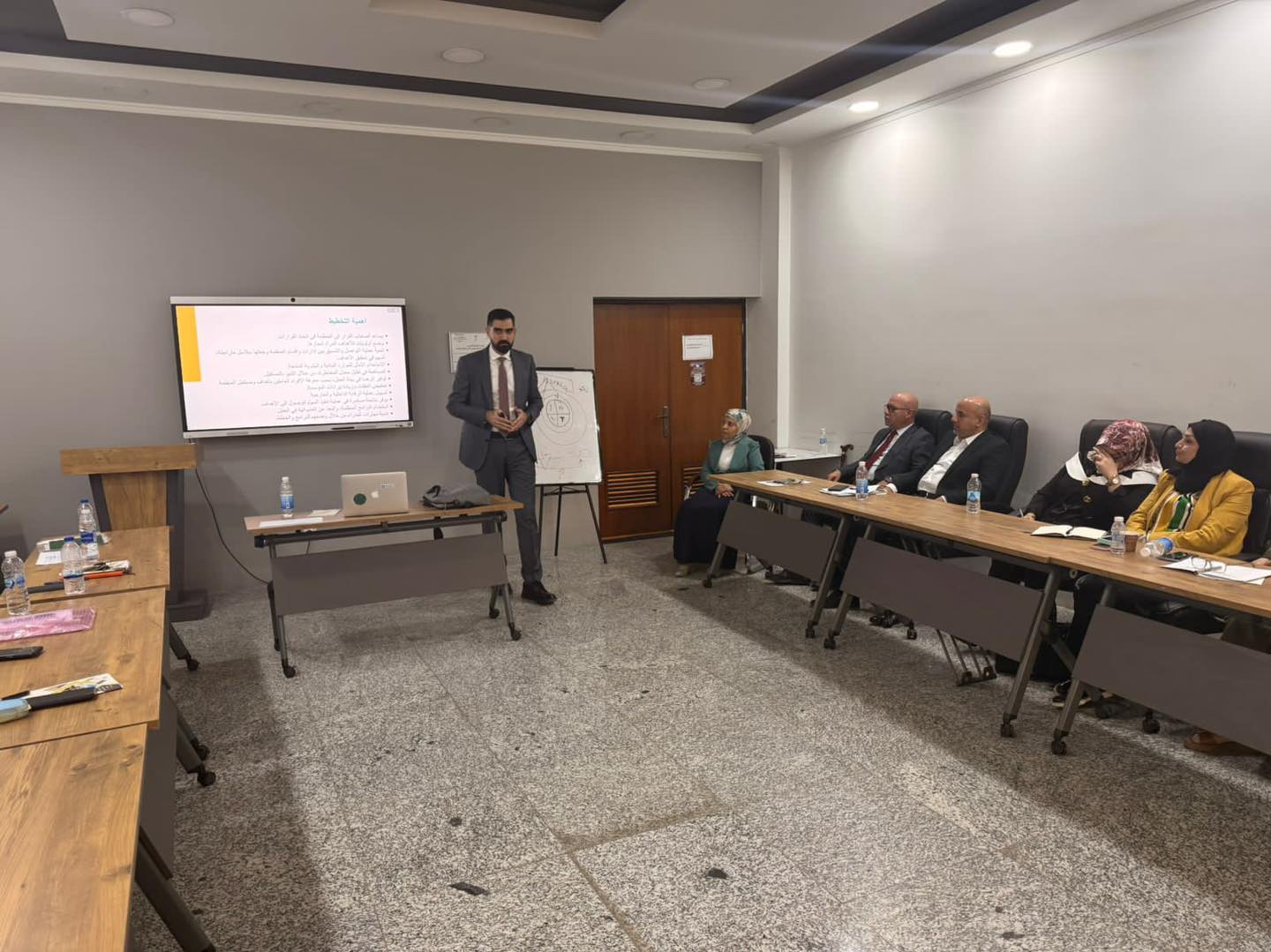 You are currently viewing المركز الوطني يواصل برامجه التدريبية والاستشارية
